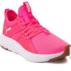 PUMA Softride Sophia Luxe Athletic Shoe in Knockout Pink